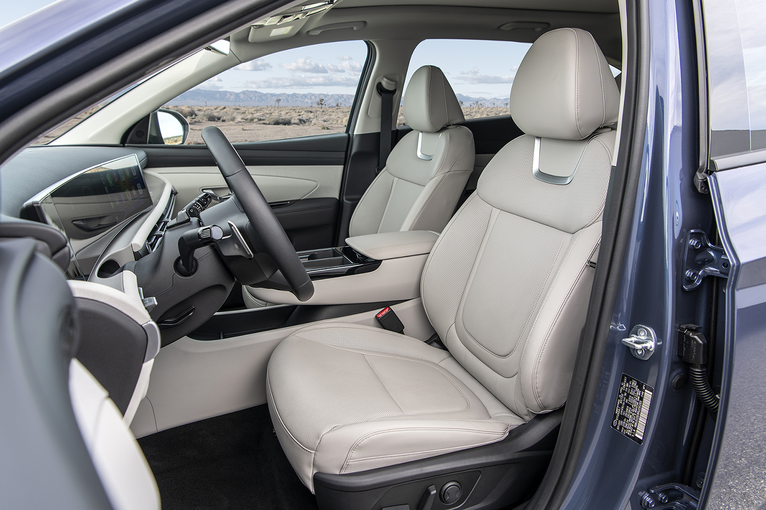 2026 Hyundai Tucson SEL FWD — Interior