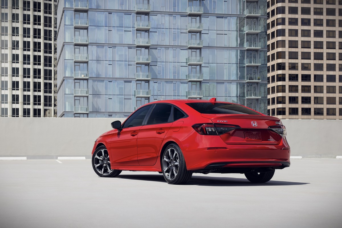 2026 Honda Civic Sport Hybrid — Rear three-quarter