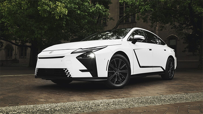 2026 Lexus ES 350h Premium FWD — Front three-quarter