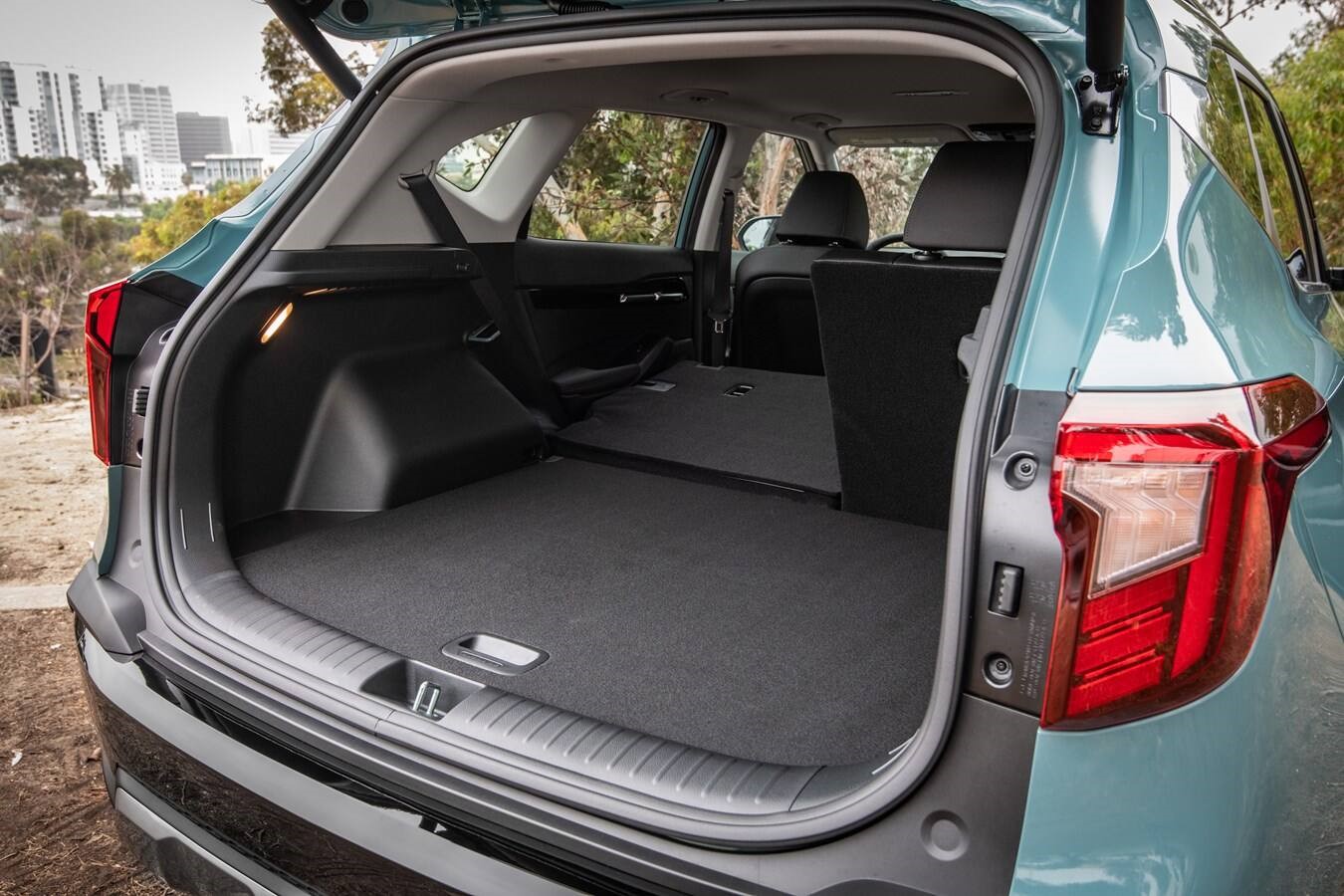 2026 Kia Seltos S (FWD) — Cargo