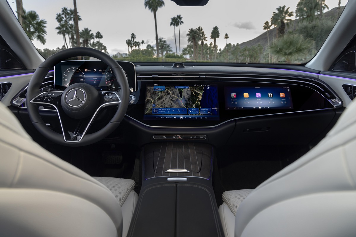 2026 Mercedes-Benz E 350 (RWD) — Dashboard