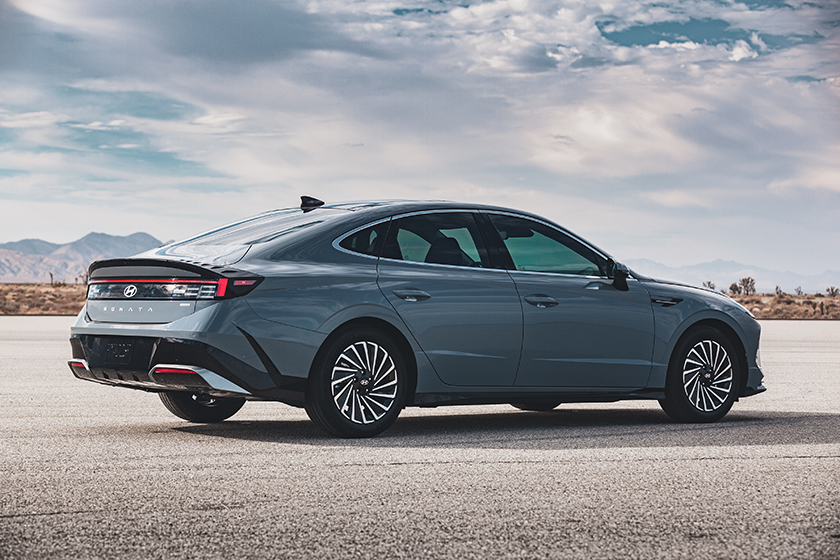2026 Hyundai Sonata SEL Hybrid — Rear three-quarter