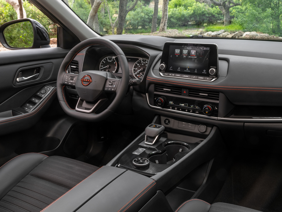2026 Nissan Rogue SV AWD — Dashboard