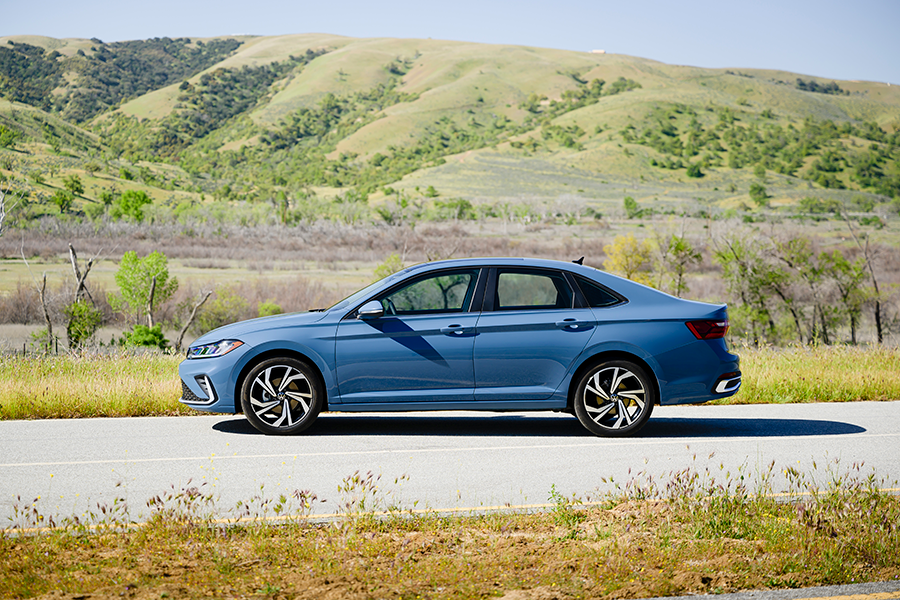 2026 Volkswagen Jetta SE — Profile