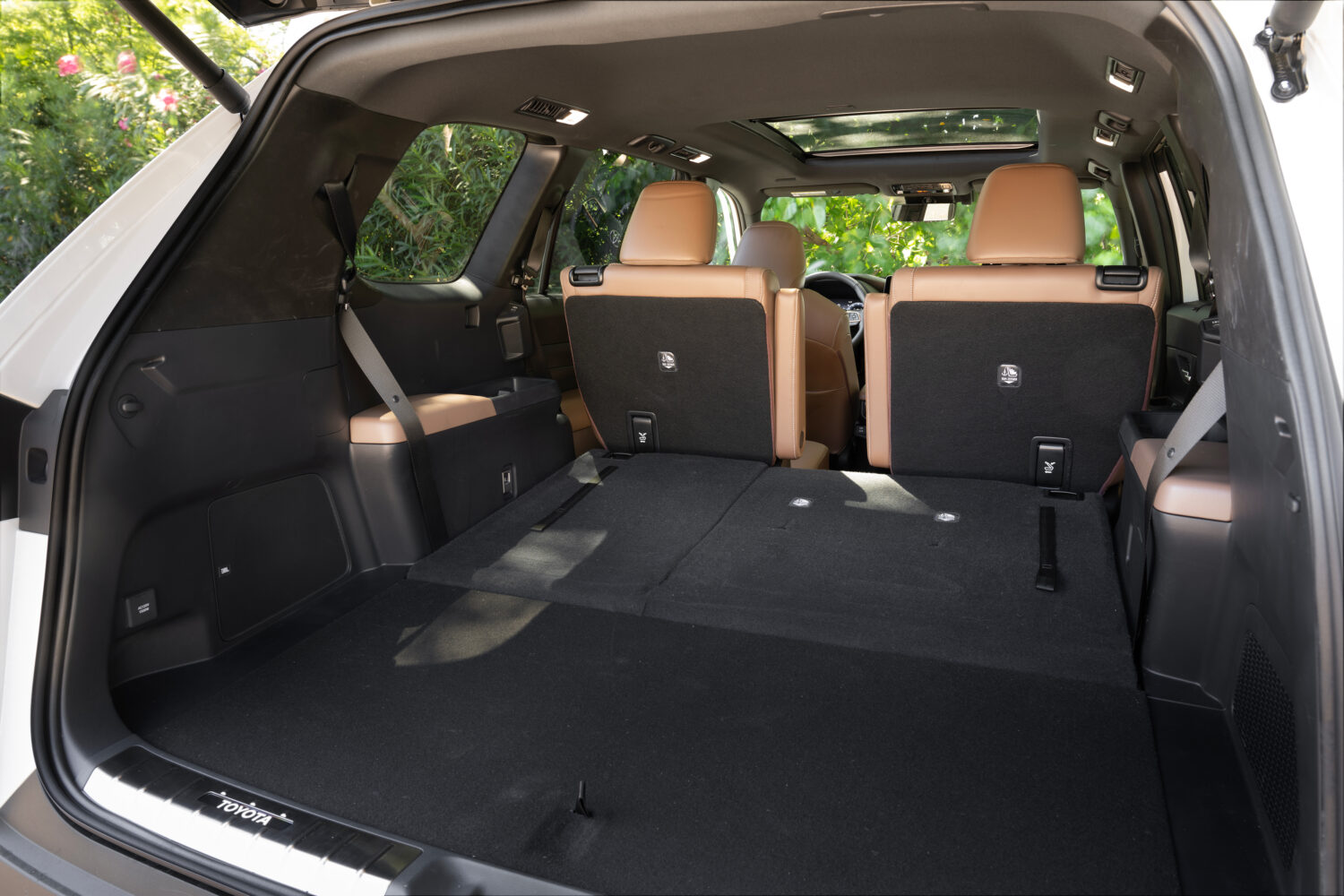 2026 Toyota Grand Highlander Hybrid Limited AWD — Cargo