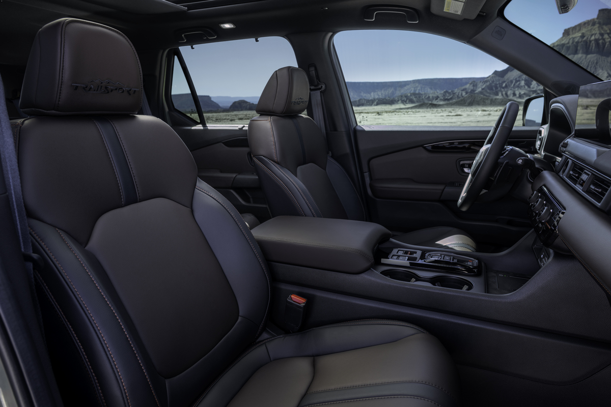 2026 Honda Pilot EX-L (AWD) — Interior