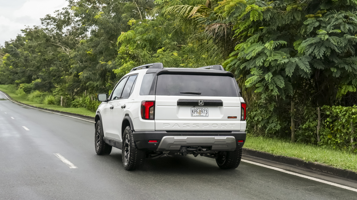 2026 Honda Passport TrailSport Elite — Rear three-quarter