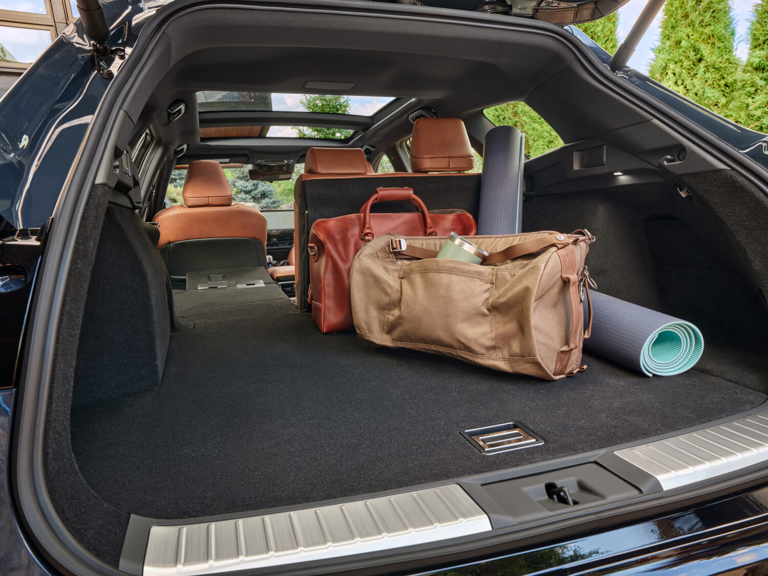 2026 Toyota Crown Signia Limited Hybrid AWD — Cargo