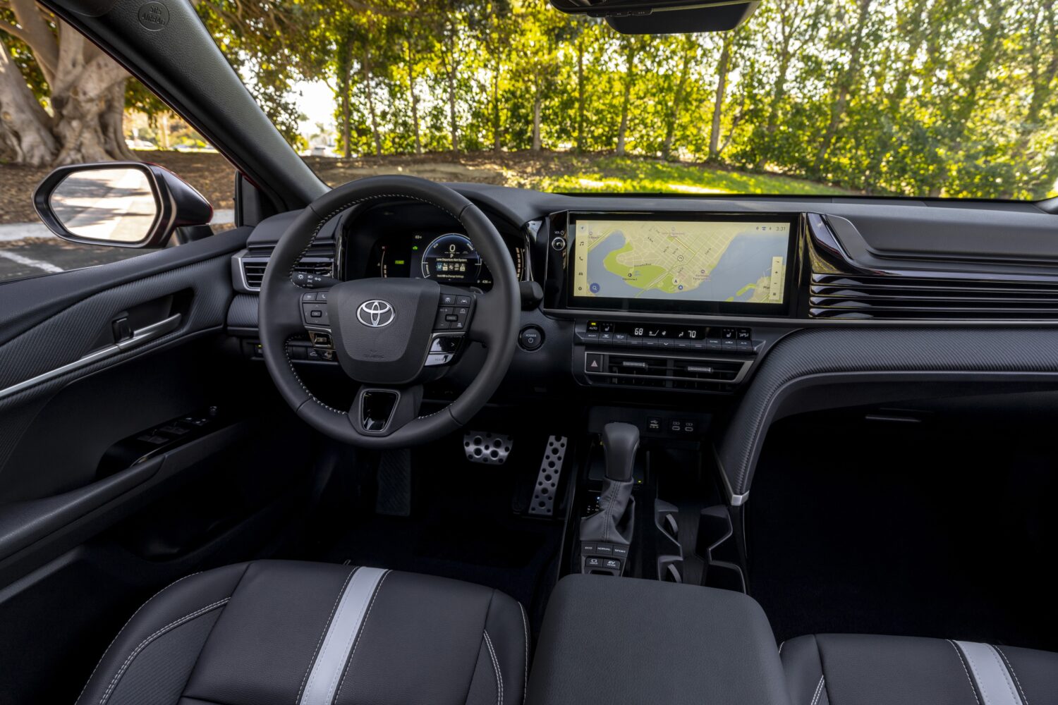 2026 Toyota Camry SE FWD — Dashboard